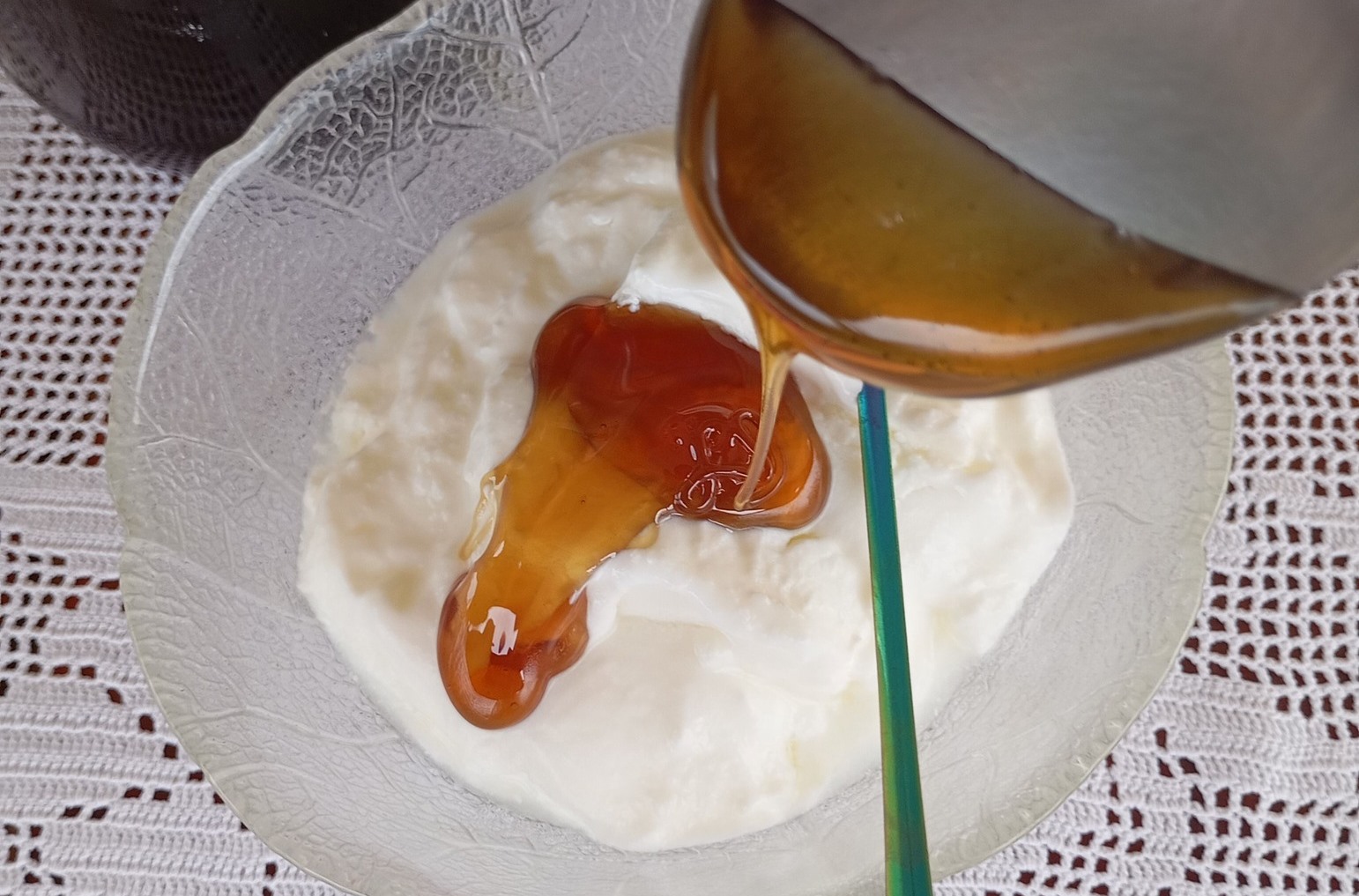 Πως φτιάχνουμε παραδοσιακό Γιαούρτι