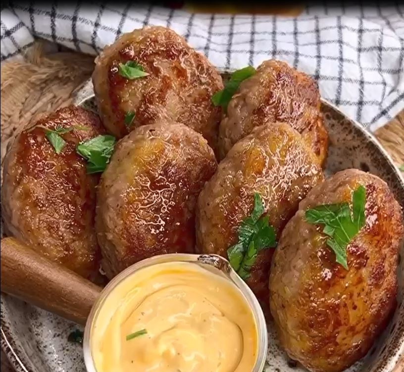 Μπιφτέκια με 2 υλικά
