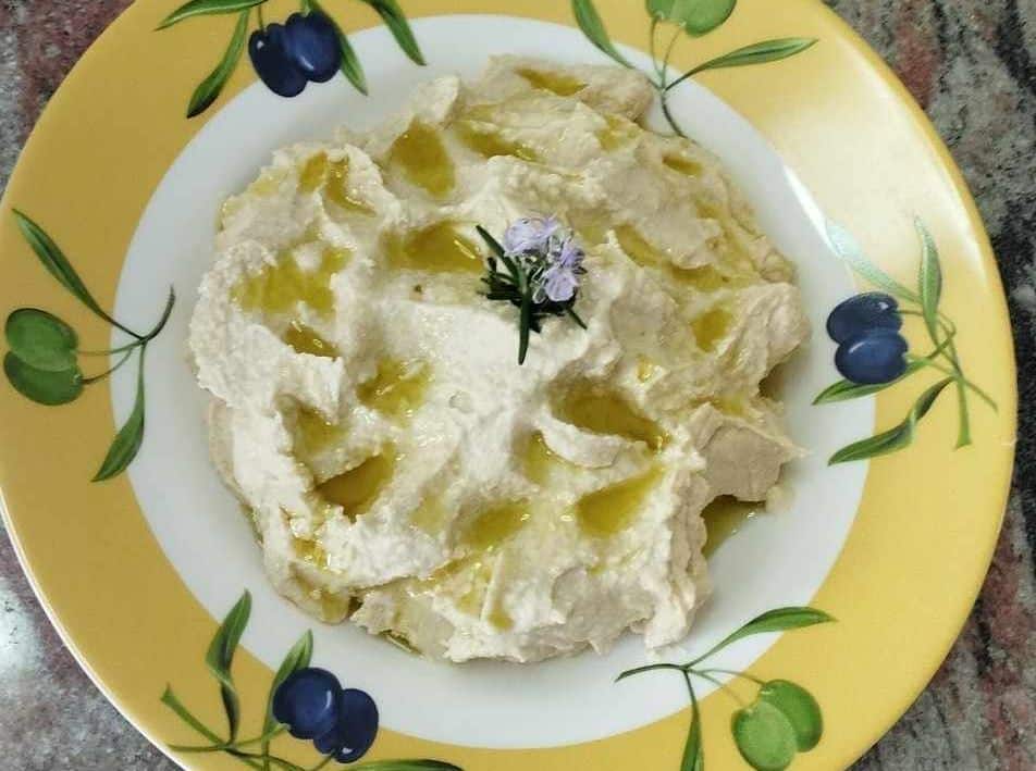 Ταραμοσαλάτα με άσπρο ταραμά